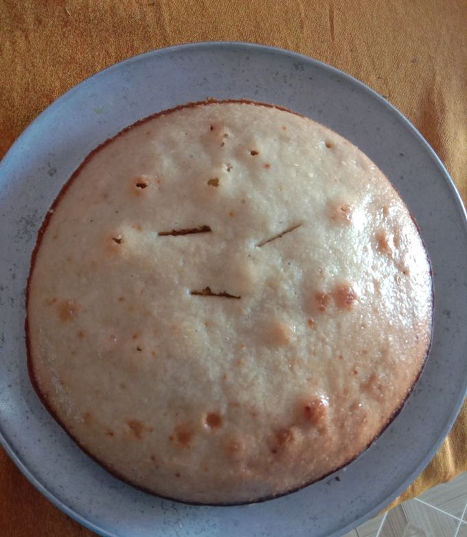 A picture of Banana cake.