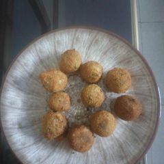 A picture of Chicken and Potatoes balls.