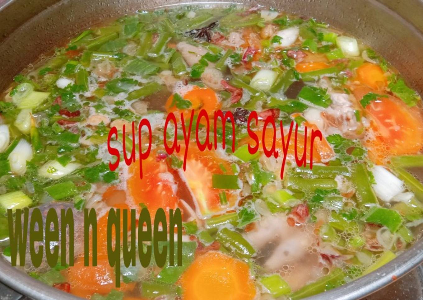 Sup ayam dengan sayuran