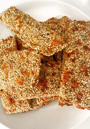Una foto de Tostadas de ajonjolí bajas en carbs