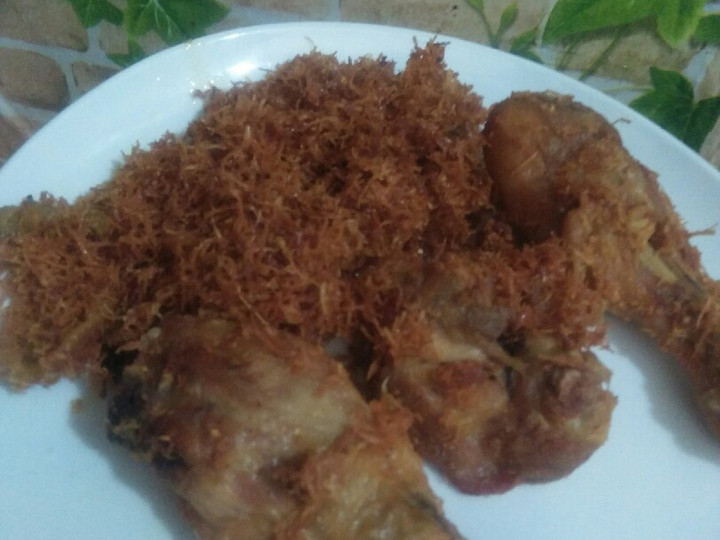 Bagaimana Membuat Ayam goreng serundeng gurih, Enak Banget