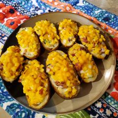 A picture of Konchijeu potato skins.