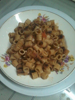 A picture of Spaghetti sauce potatoes.