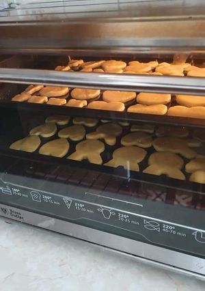 Una foto de Galletas de mantequilla sabor naranja de Rommy
