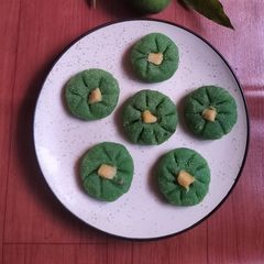 A picture of Green mango sandesh.