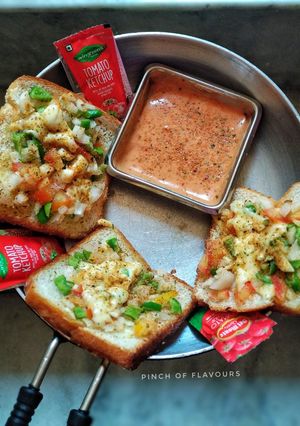 A picture of Cheesy Veg Garlic Bread.
