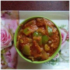 A picture of Shahi simla simla mirchi ki sabji.
