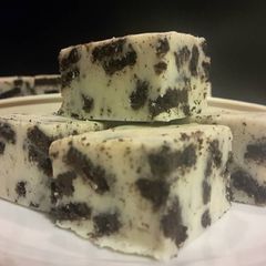 A picture of AMIEs OREO FUDGE.