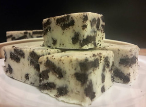 A picture of AMIEs OREO FUDGE.