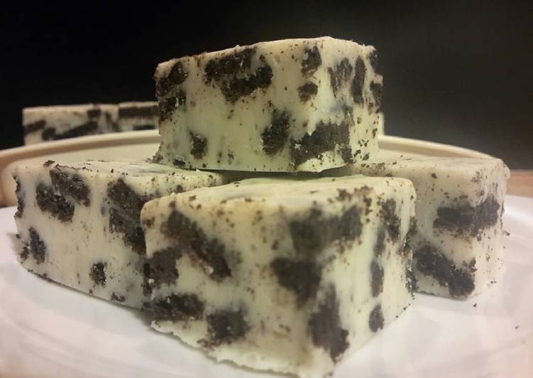 Recipe of Award-winning AMIEs OREO FUDGE