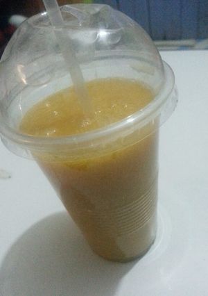 A picture of Mango smoothie.