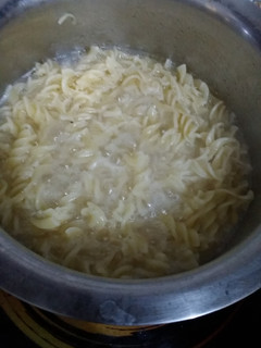 A picture of How to boil pasta.