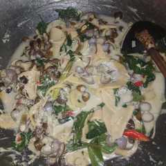 Foto resep Gulai Kerang Remis/Kijing masak rebung dan sayur katu