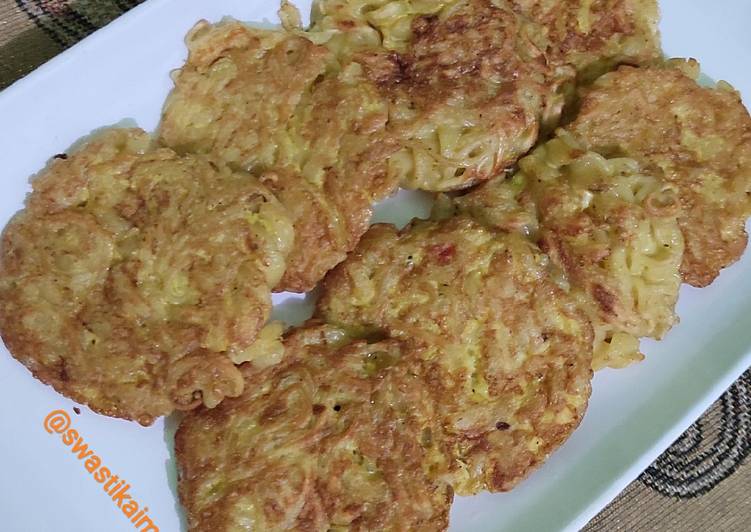 Langkah Mudah untuk Menyiapkan Martabak Mimaclor (Mie Macaroni Telor) yang Bikin Ngiler