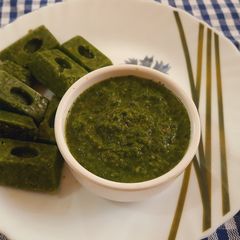 A picture of How To Store Coriander Chutney.