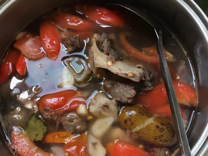 Langkah Gampang Membuat Resep Asem asem daging dan balungan sapi yang Bisa Manjain Lidah