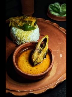 সরষে ইলিশ (Sorshe Ilish recipe in bengali) রেসিপির প্রধান ছবি