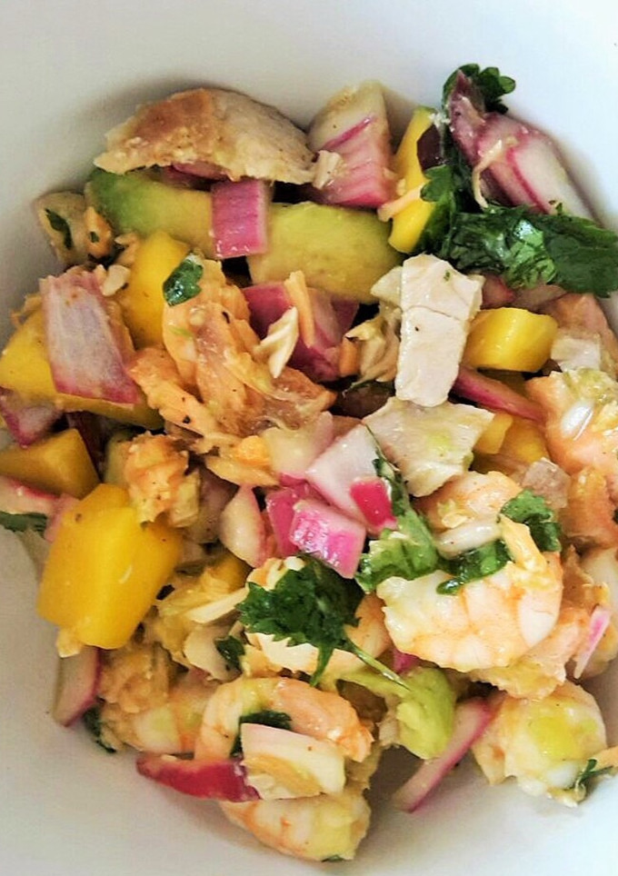 Una foto de Ensalada tropical
