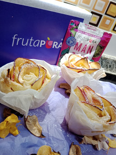 Una foto de 🍎Rosas de hojaldre y Manzana 🍎