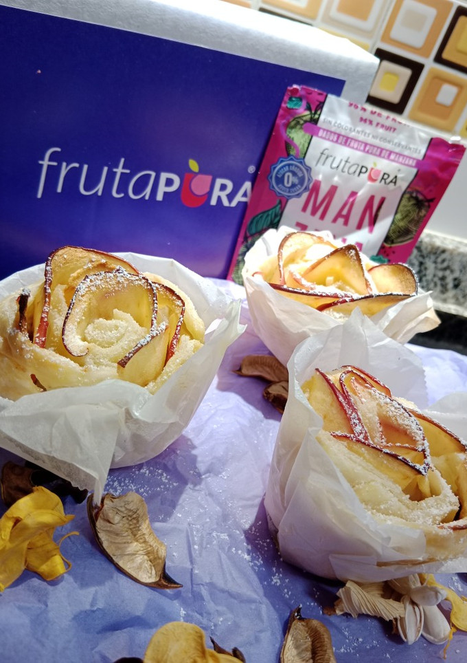Una foto de 🍎Rosas de hojaldre y Manzana 🍎