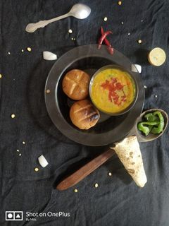 राजस्थानी दाल बाटी (Rajasthani dal bati recipe in Hindi) रेसिपी मुख्य फोटो