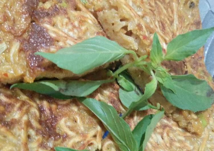 Resep: saat makan malamMartabak mie telur