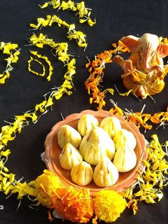 কেশর মোদক (Kesar Modok recipe in Bengali) রেসিপির প্রধান ছবি