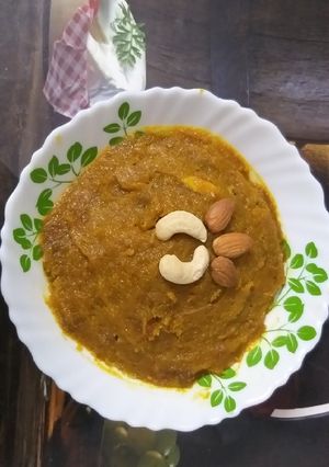 A picture of Mango Halwa.