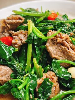 芥蘭菜炒牛肉 的食譜成品照片