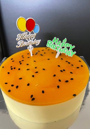 Hình của món Passion Cheesecake (phô mai chanh dây).