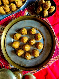 અડદિયા (Adadiya recipe in Gujarati) રેસીપી મુખ્ય ફોટો