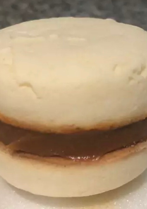 Una foto de Alfajor de maicena sin manteca