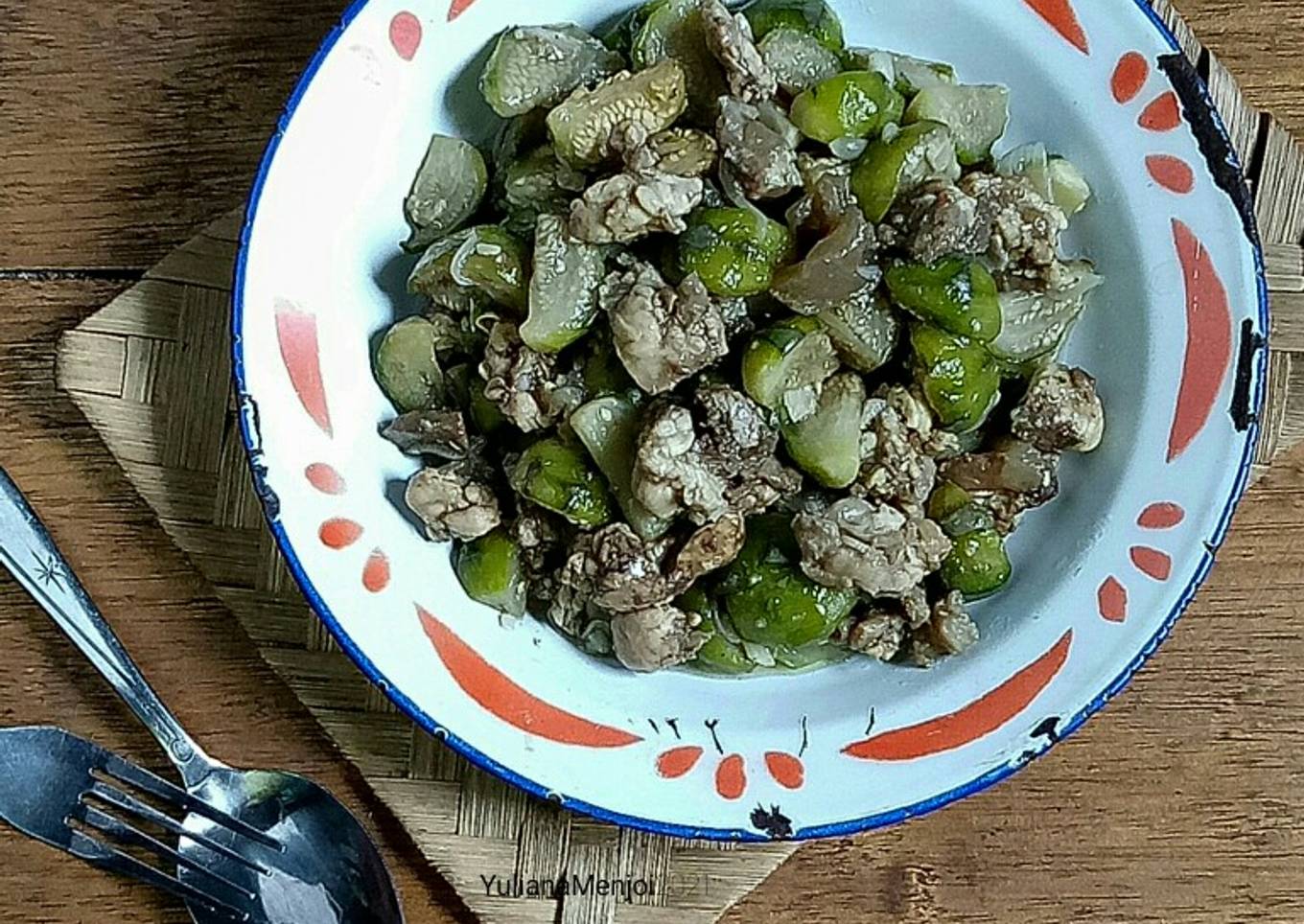 Cara Gampang Menyiapkan Tumis Terong Daging Sapi, Lezat Sekali