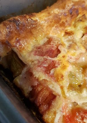 A picture of Rhubarb puffed pudding.