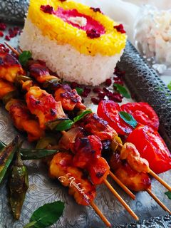 عکسی از دستور جوجه کباب با سیخ چوبی
