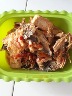 Foto resep Tahu Ikan asin saus sambal matah