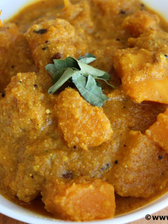 A picture of Kodha Nu Shaak/Bhopda Chi Bhaji/Kaddu Ki Subji/Pumpkin Curry.
