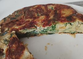 Tortilla de calabacín y acelgas