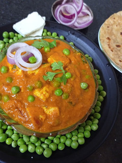મટર પનીર (Matar paneer recipe in Gujarati) રેસીપી મુખ્ય ફોટો