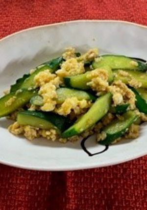 A picture of Stir-fried cucumber and egg.