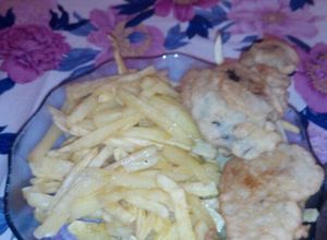 Una foto de Papas fritas con forrado