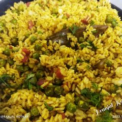 A picture of Matar Pulao.