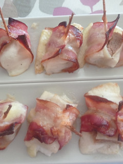 Una foto de Canelones con bacon