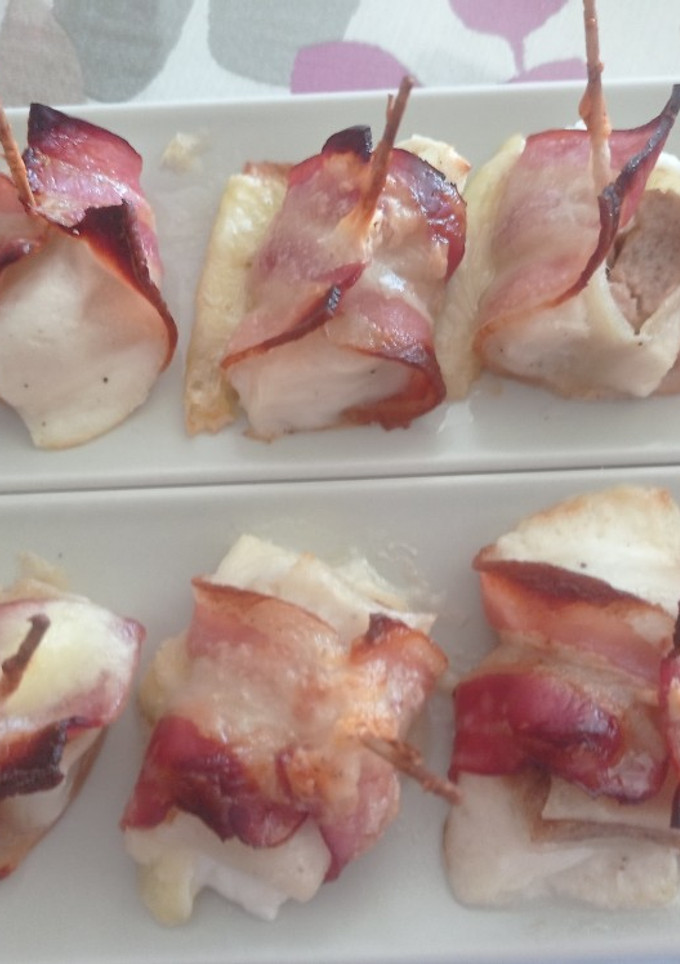 Una foto de Canelones con bacon