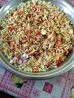 चटपटी मसालेदार भेल रेसिपी मुख्य फोटो