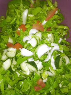 صورة لوصفة سلطة خس 🥒🥗