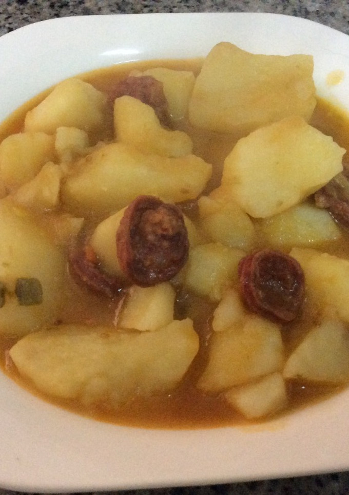 Una foto de Patatas a la riojana