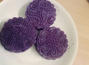 Hình của món Bánh Trung Thu Khoai Lang Tím.