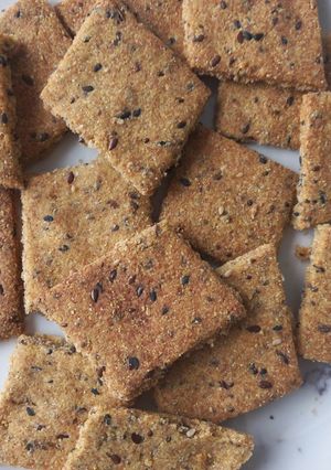 Una foto de Galletitas saladas de maíz y harina integral