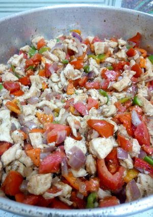 A picture of Delicious and Easy Chicken Shawarma.